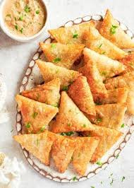 Sambusa ziryoshye zirimo amagi n'inyama