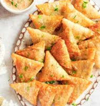 Sambusa ziryoshye zirimo amagi n'inyama